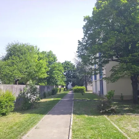 Résidence Du Parc Des Tilleuls De 82 M2 Pkg Free * Lione