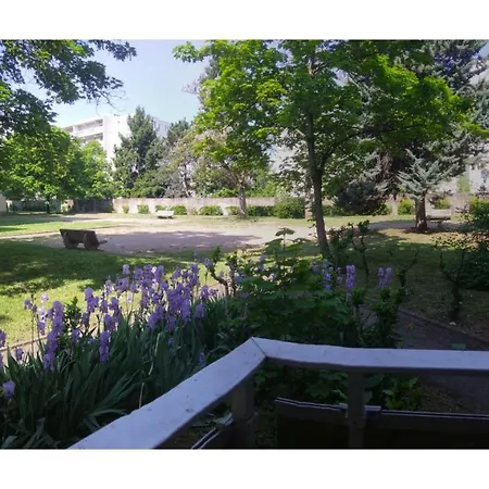 Du Parc Des Tilleuls De 82 M2 Pkg Free * Лион